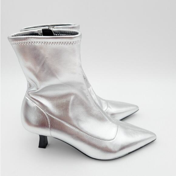 Abound Erinn Pointed Toe Heel Boot Women's Silver Metallic Size US7.5M EU38 - Picture 2 of 14